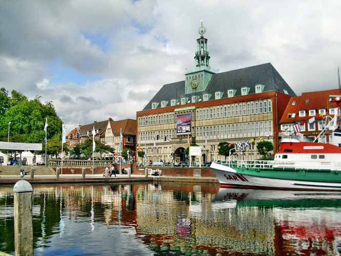 Havenstad Emden in Ostfriesland